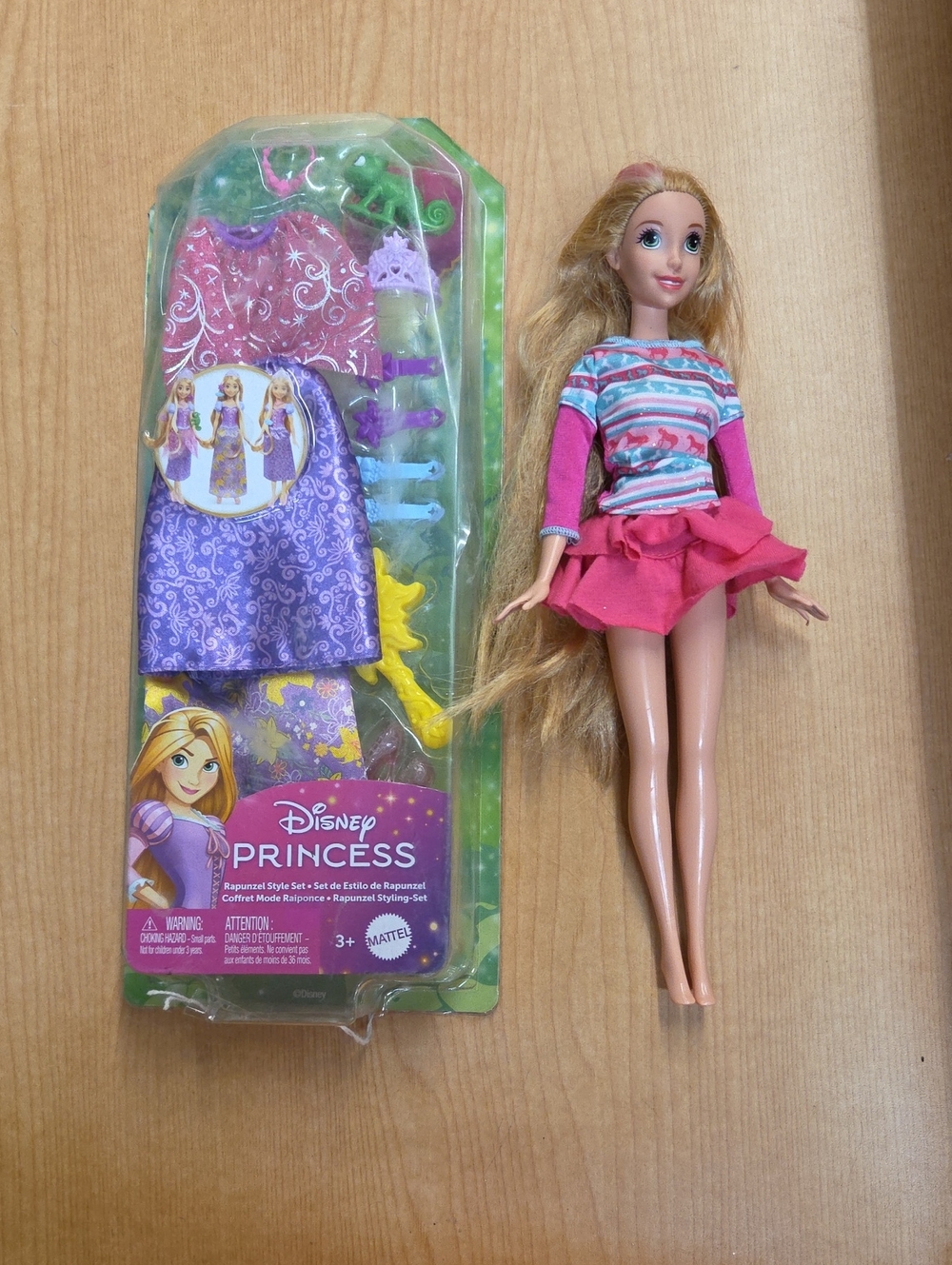 DISNEY PRINCESS Rapunzel Style Set Fashion‎ & Accessories NIB+ A Princess Doll